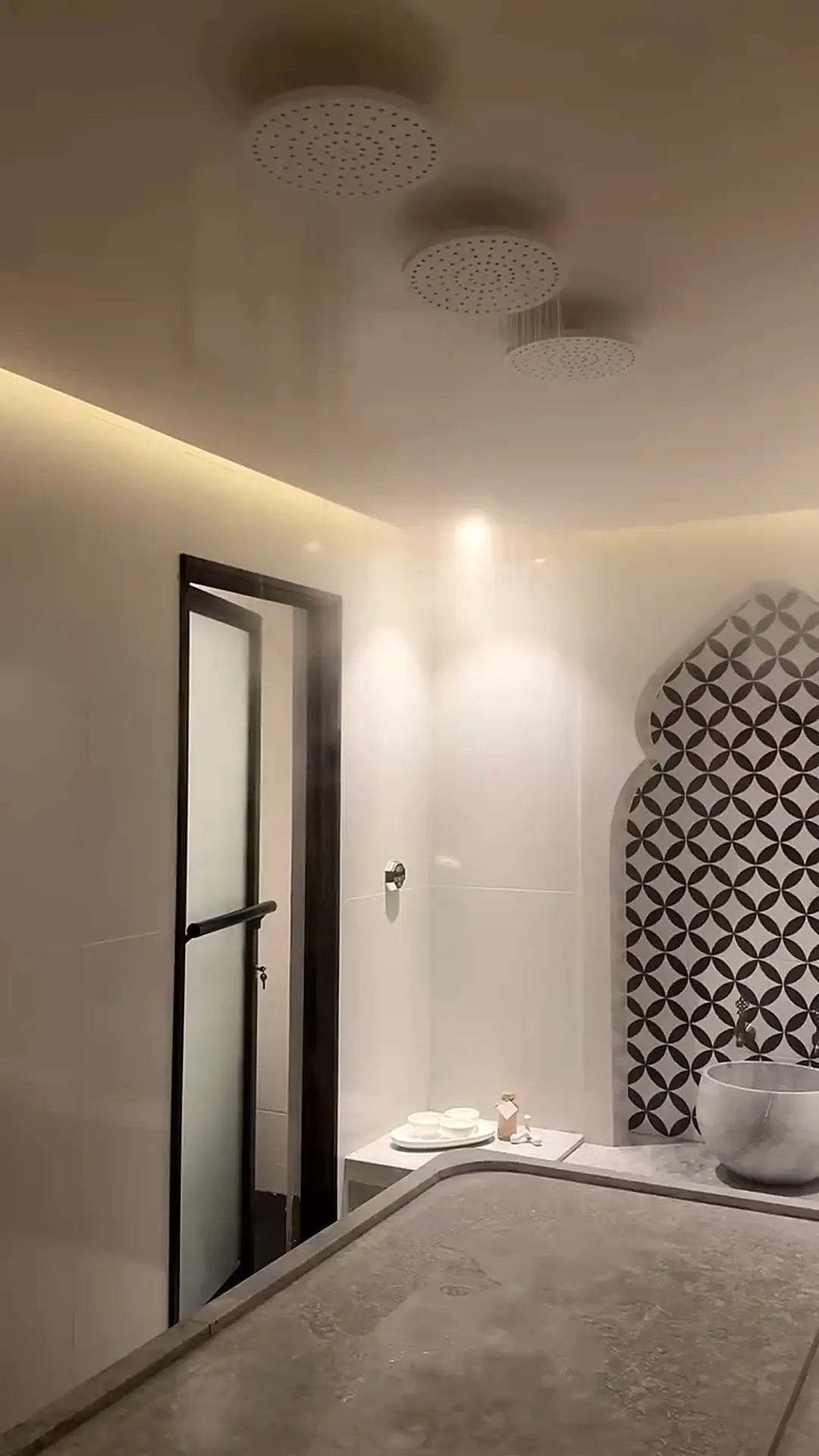 The hammam · Turkish & Moroccan